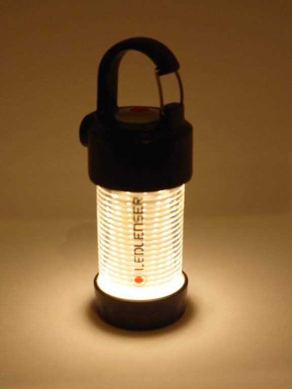 ledlenser_ml4_warm_light_2.JPG
