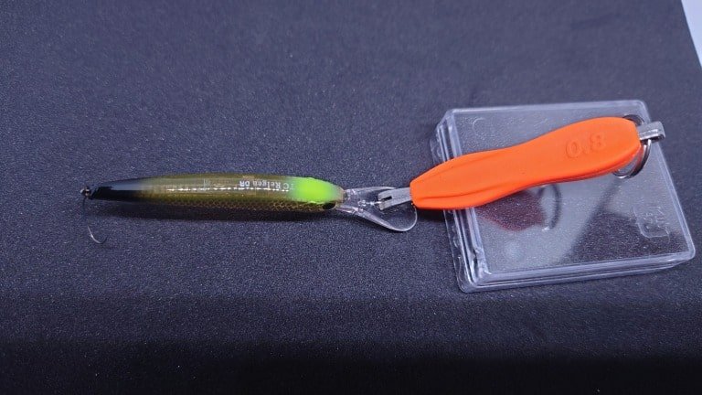 smith_eyetuner_finesse_lure2.JPG.JPG